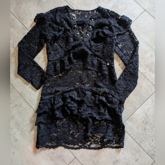 Elegant‎ Black Lace Dress - Picture 1 of 3